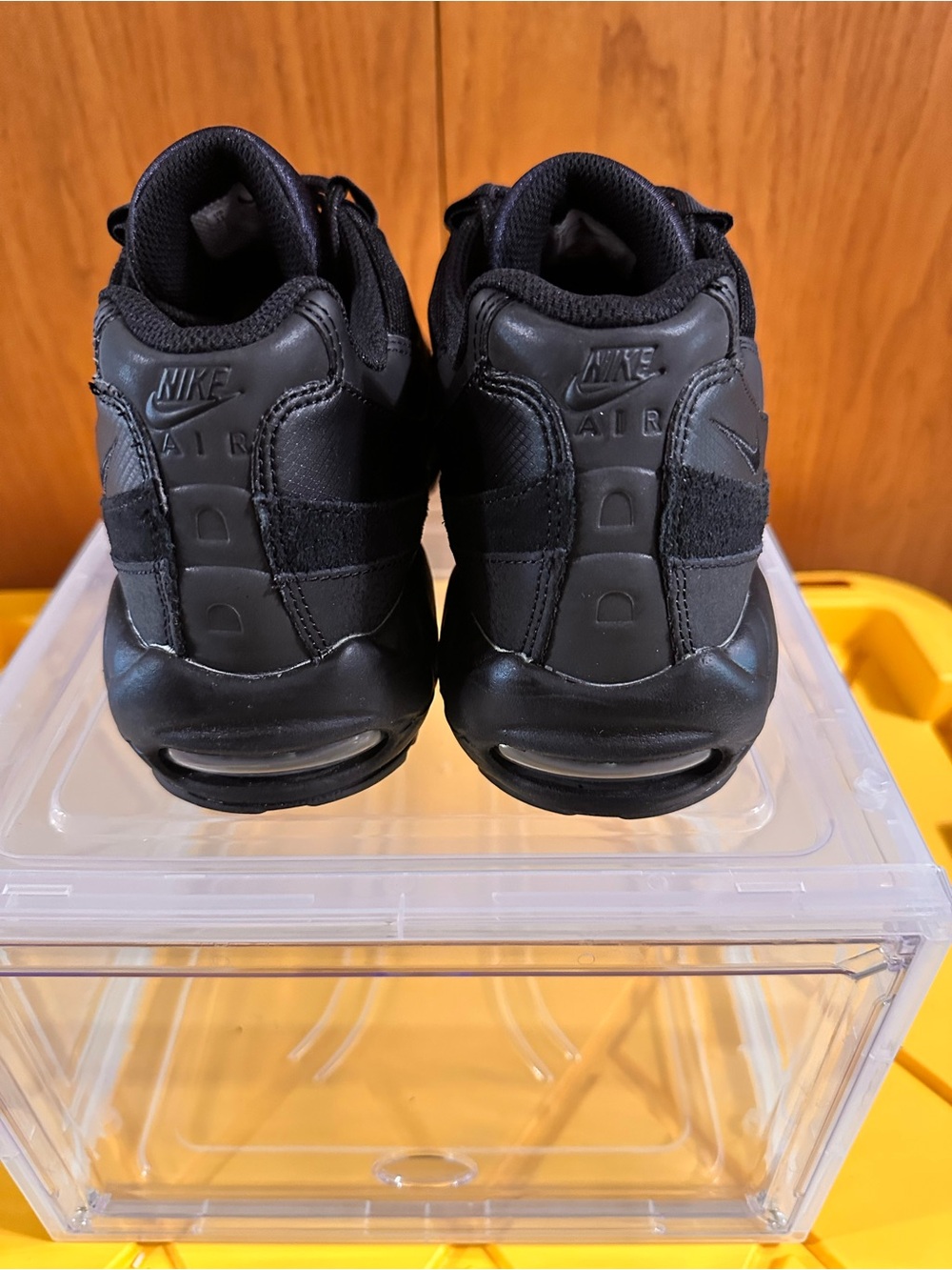 Nike Air Max 95 Essential "Triple Black" Low Top Sneaker CI3705-001 - Picture 9 of 12